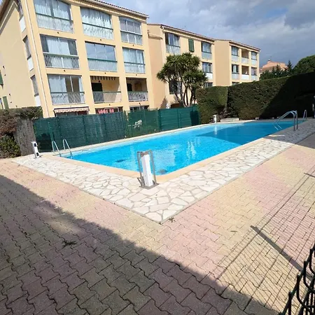 Pratsfleuris , Piscine, Petanque Et Parking * 사나리쉬르메르